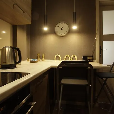 Pokoj W Apartamencie *